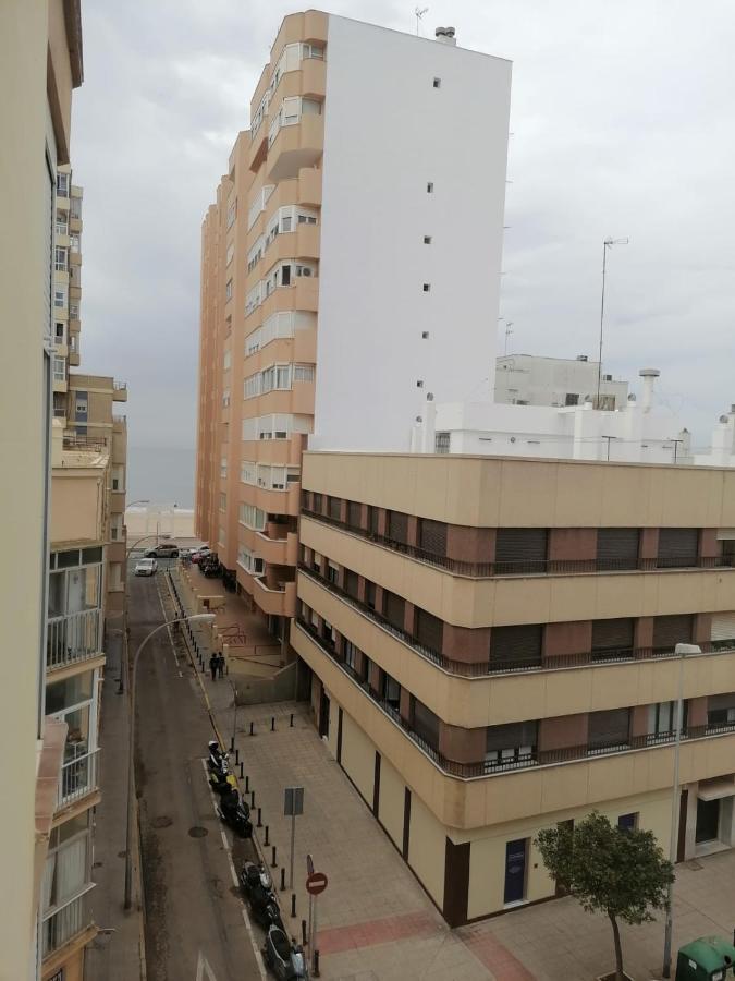 Keka En Playa La Victoria Con Ascensor Grupo Ac Gestion Apartment Cadiz Bagian luar foto